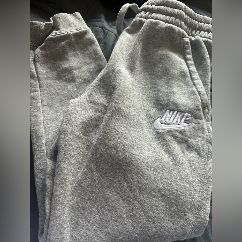 Nike Kids Gray Fleece Joggers with Embroidered Swoosh
